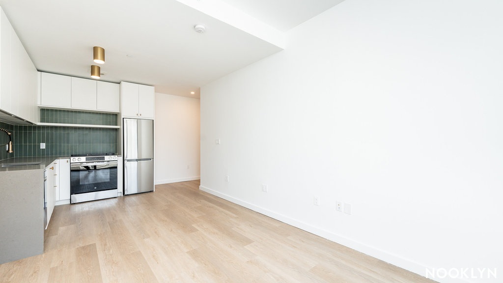 527 Grand Ave - Photo 14