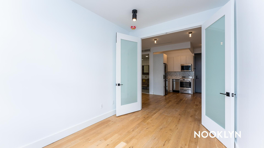 849 Dekalb Ave - Photo 8