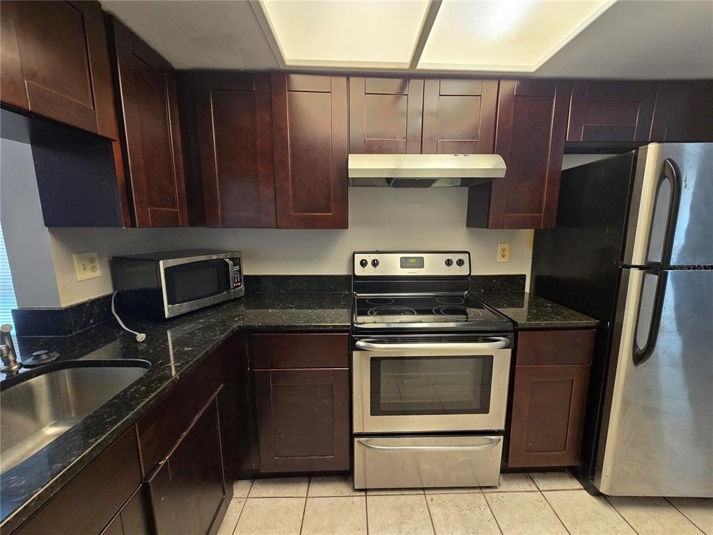 7838 Niagara Avenue - Photo 9