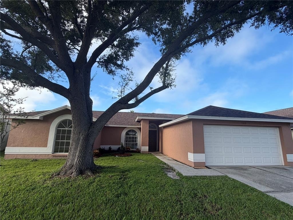 1518 Storington Avenue - Photo 0