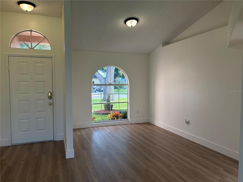 1518 Storington Avenue - Photo 4