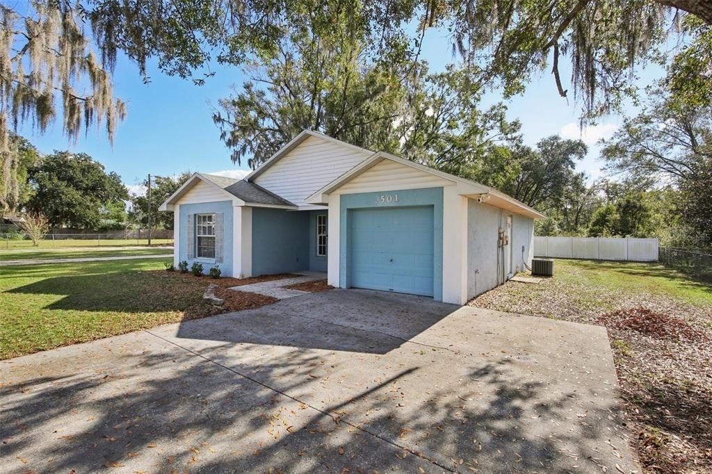 3501 W Reynolds Street - Photo 1