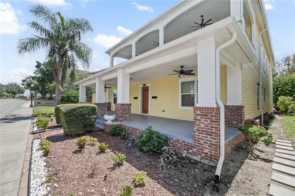 609 E Orange Street - Photo 2