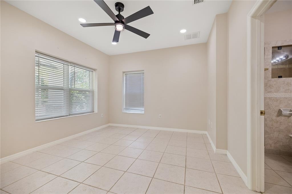 609 E Orange Street - Photo 11