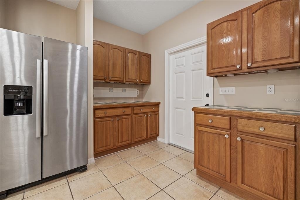 609 E Orange Street - Photo 8