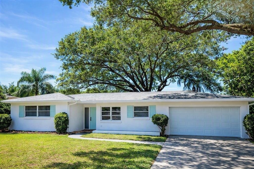 1512 Picardy Circle - Photo 0