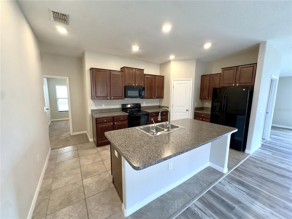 9746 Sage Creek Drive - Photo 3