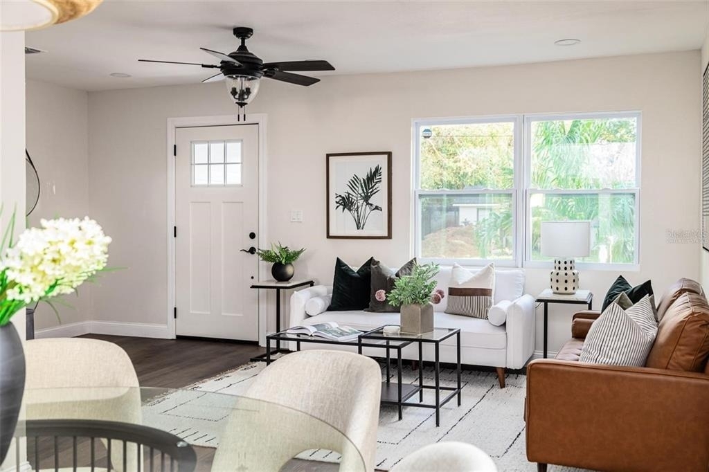 1008 E Norfolk Street - Photo 3