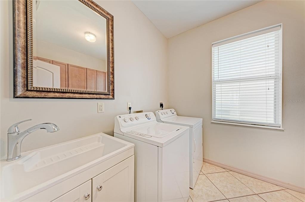 3190 Bay City Terrace - Photo 31