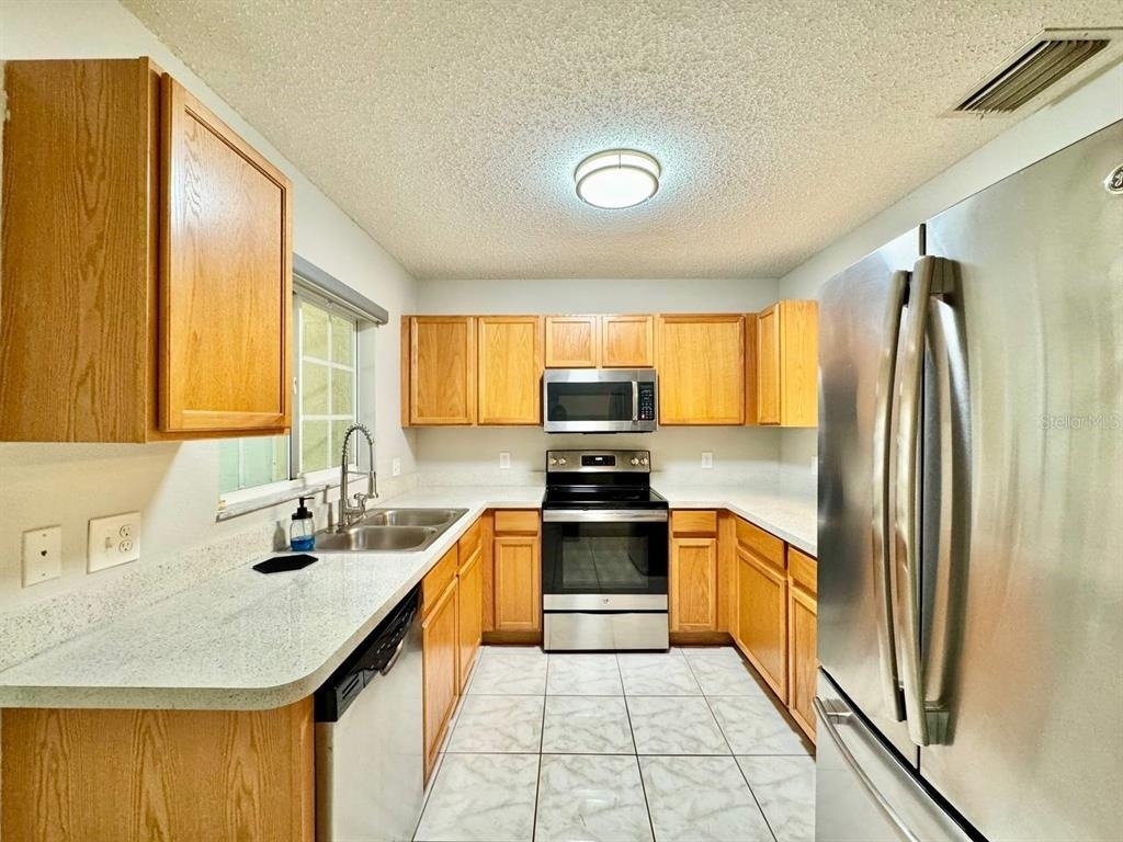 10823 Brickside Court - Photo 13