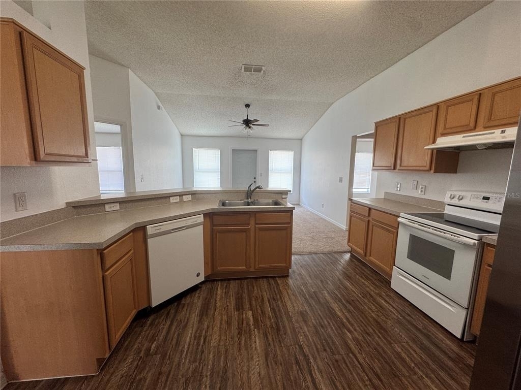 436 Danube Drive - Photo 1