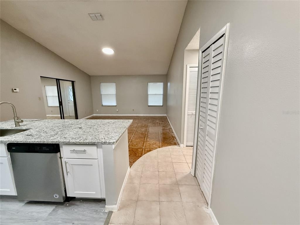 5490 Britan Drive - Photo 3