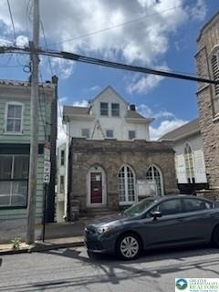 140 E Market Street - Photo 0