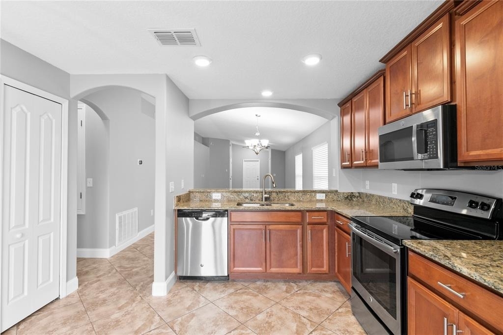 15407 Lost Creek Lane - Photo 12