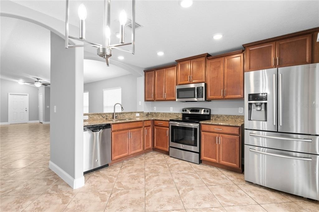 15407 Lost Creek Lane - Photo 13