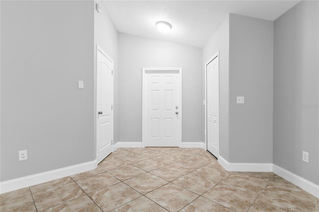 15407 Lost Creek Lane - Photo 7
