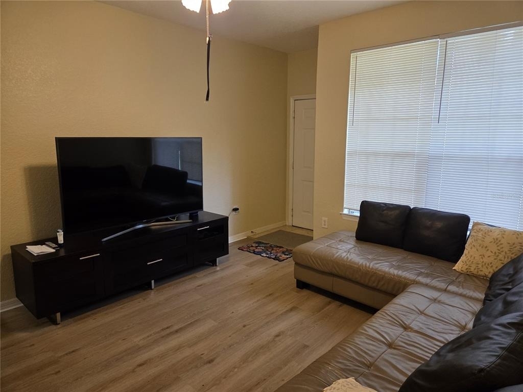 858 Grand Regency Point - Photo 2