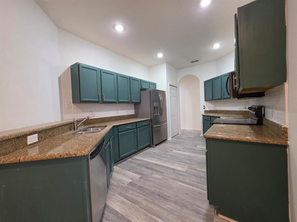 2711 Patrician Circle - Photo 3
