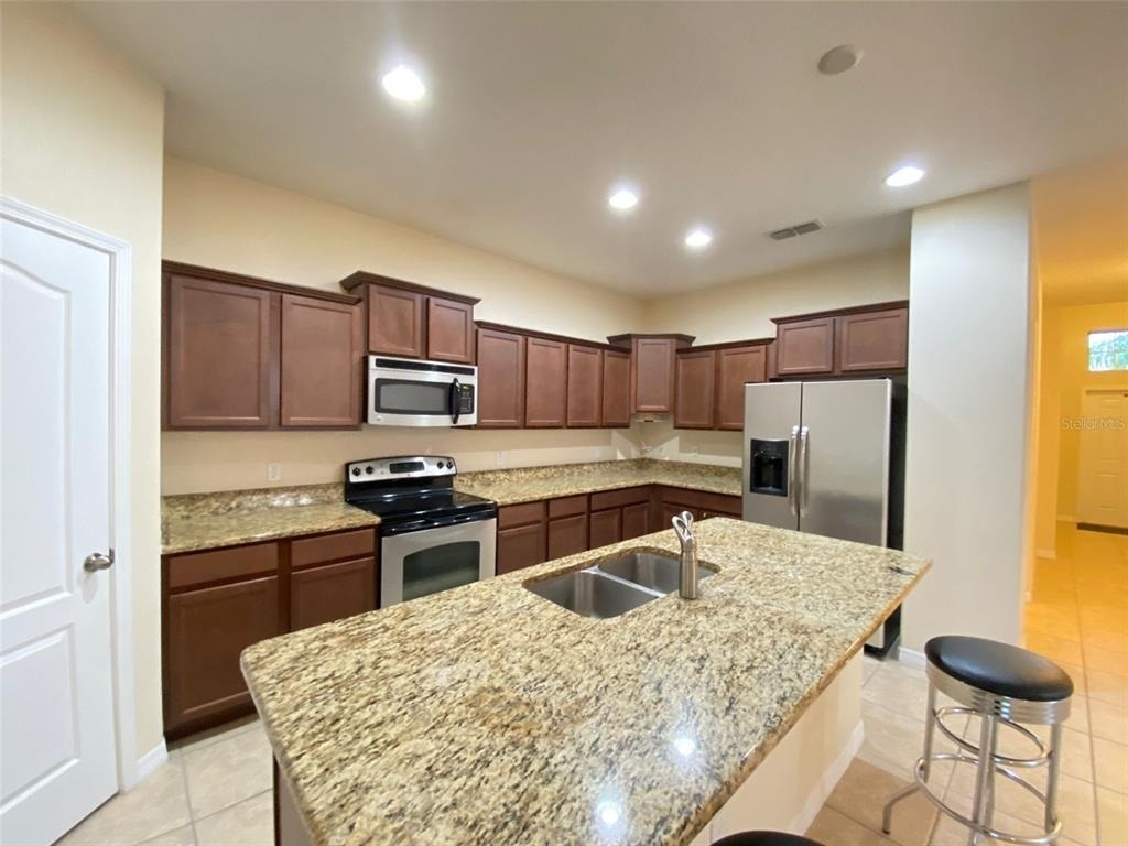 2555 Carrickton Circle - Photo 6