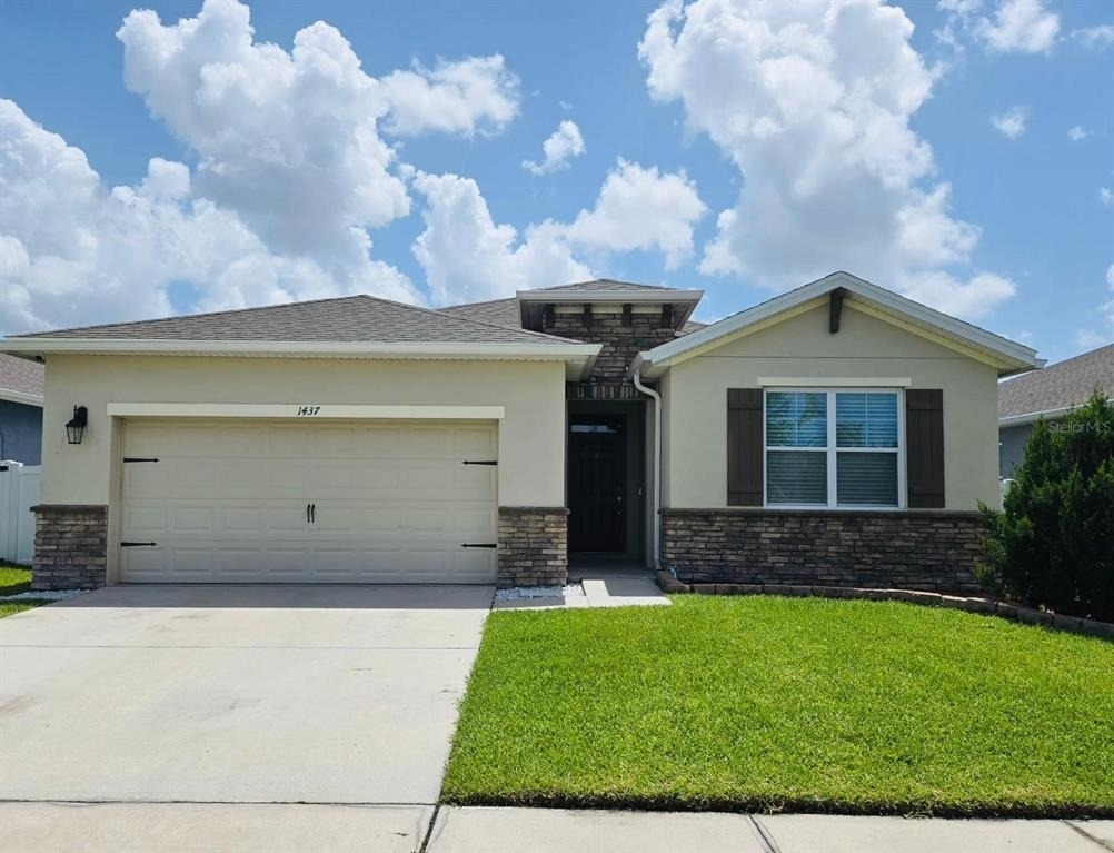 1437 Tawny Ridge Road - Photo 0