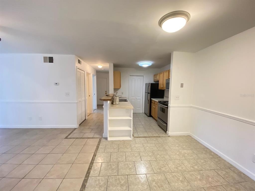 6166 Westgate Drive - Photo 7