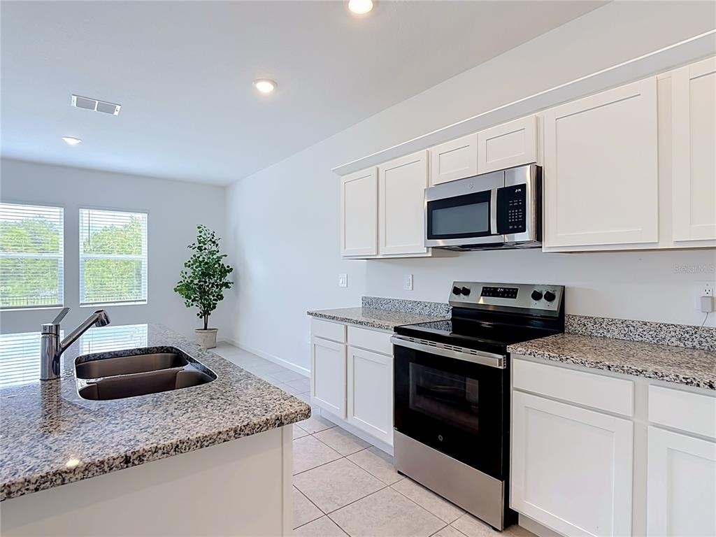 2542 Grey Hawk Drive - Photo 10