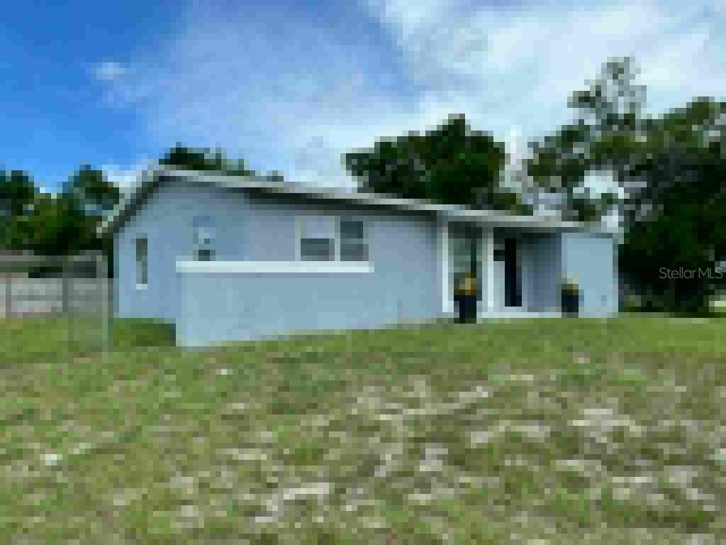 2302 E Dana Drive - Photo 1
