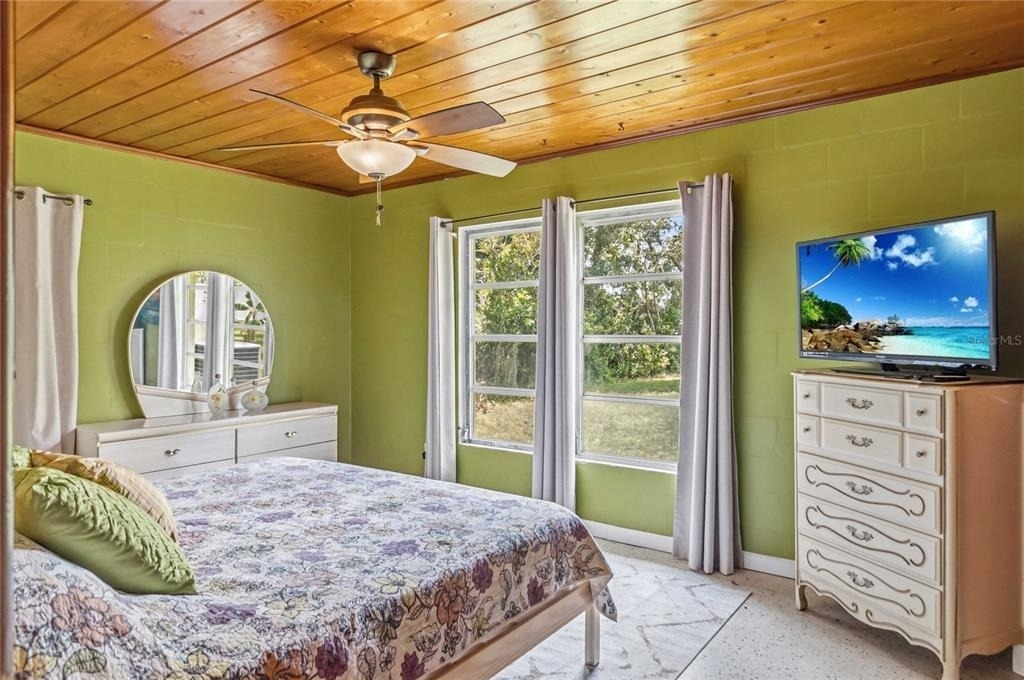 7612 Ficquette Road - Photo 28