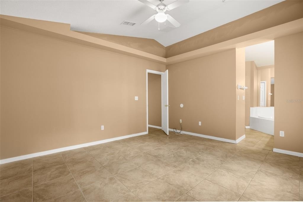 2501 Daffadil Terrace - Photo 15