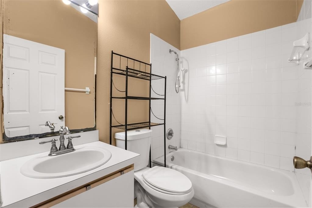 2501 Daffadil Terrace - Photo 13