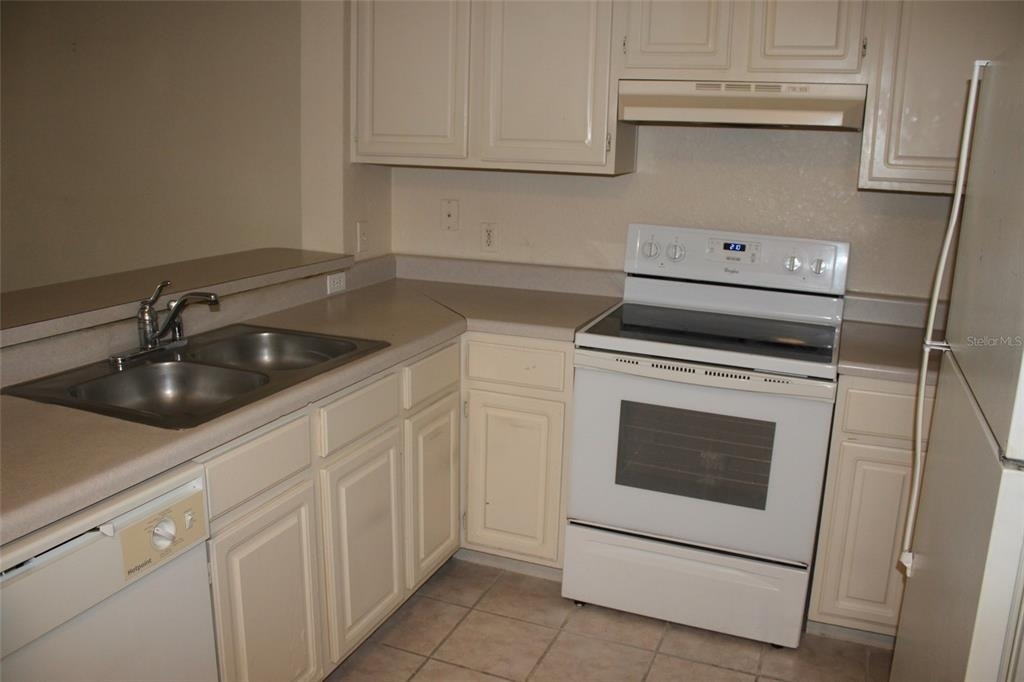 14036 Fairway Island Drive - Photo 18