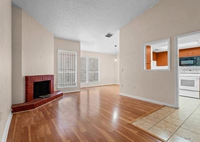 652 Saint Johns Court - Photo 3