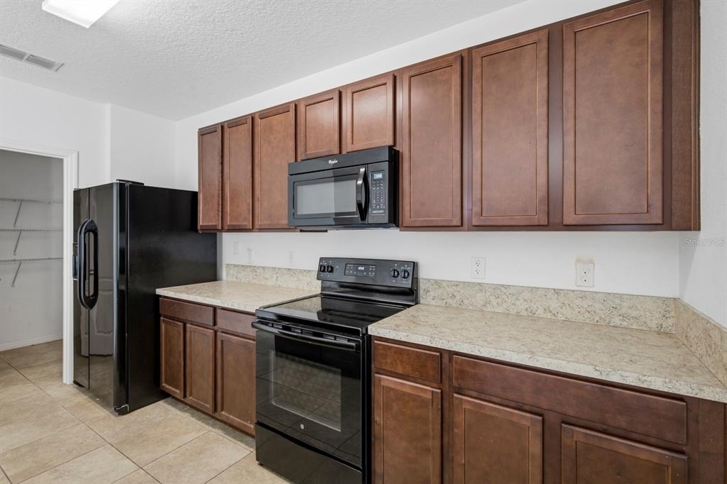 16604 Broadford Lane - Photo 8