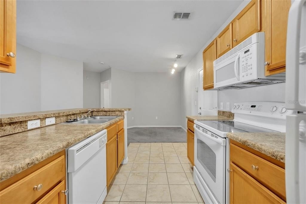 5550 E Michigan Street - Photo 10