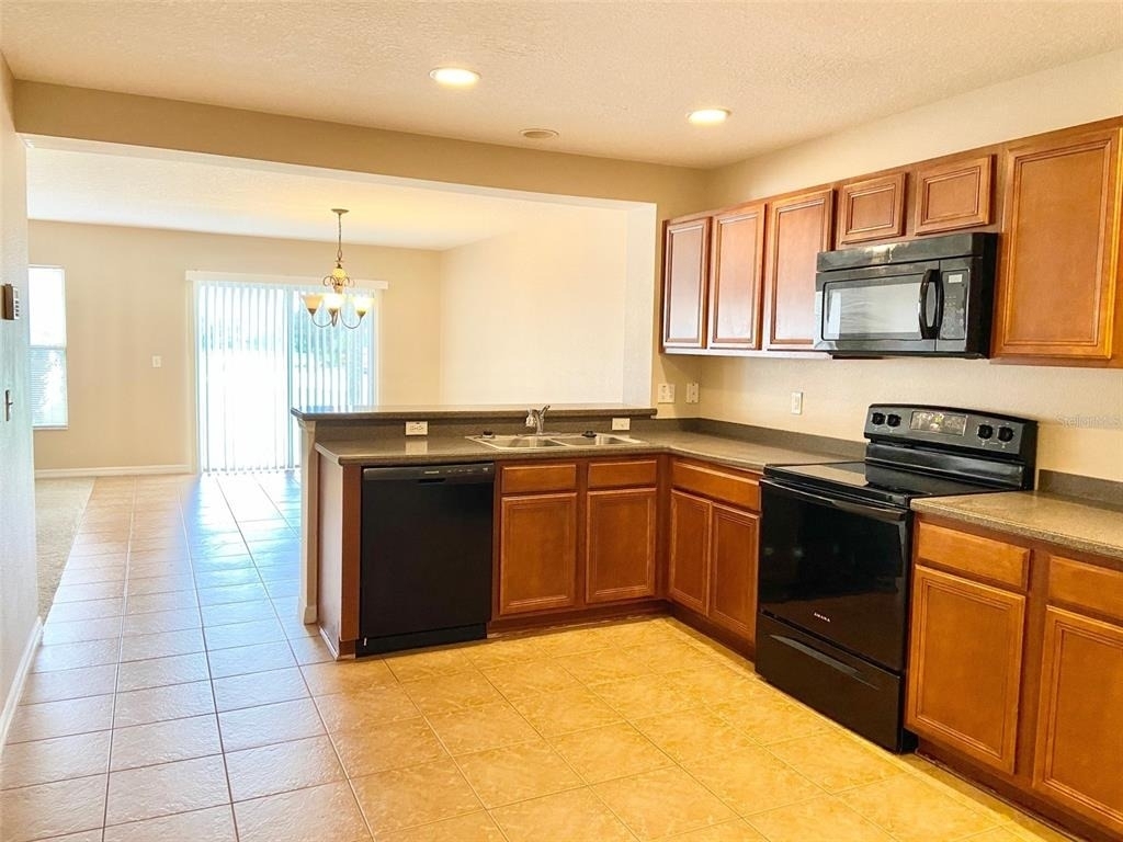 2539 Aventurine Street - Photo 8