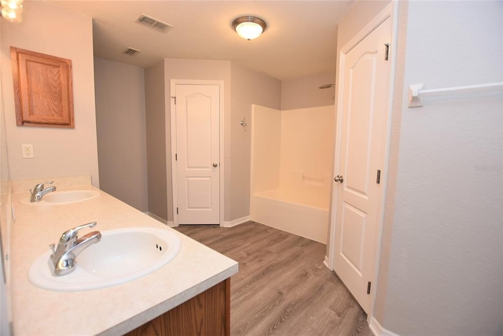 6835 Hunters Crossing Boulevard - Photo 11