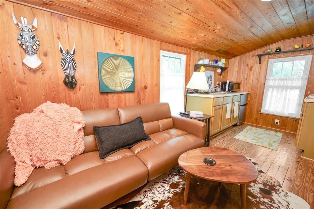 1157 E Edgewood Drive - Photo 4