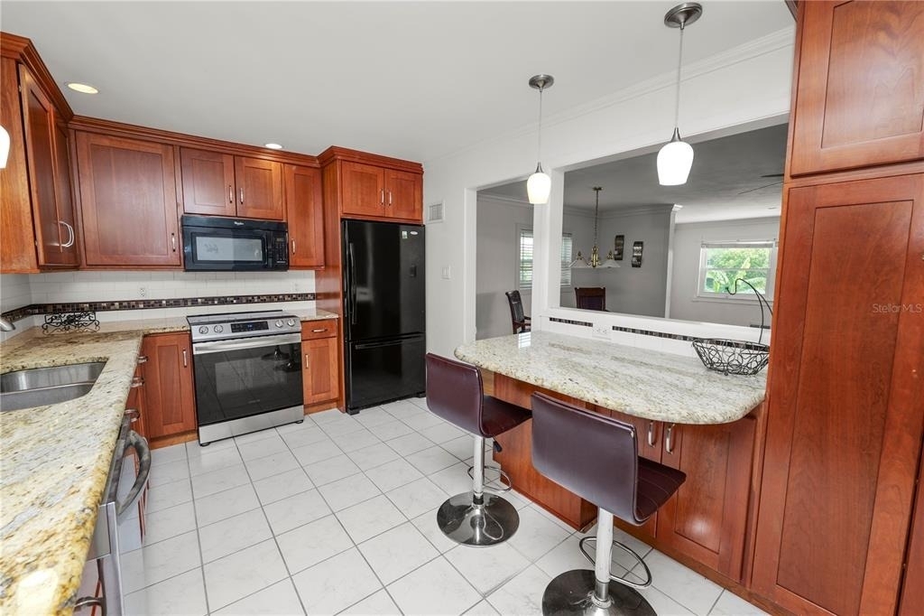 228 W Lake Ina Drive - Photo 9