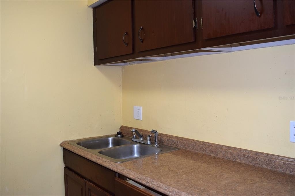 7423 Sw 42nd Pl - Photo 8