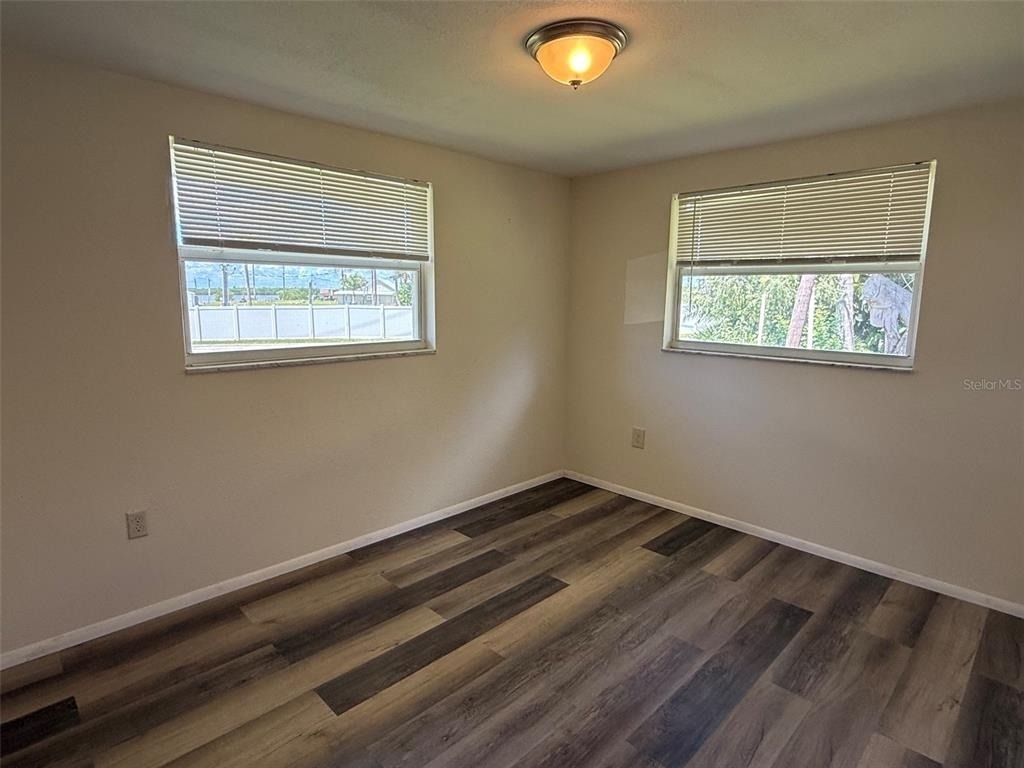 5405 Riverside Drive - Photo 4