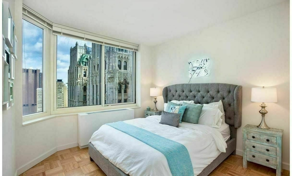 10 Barclay Street - Photo 1
