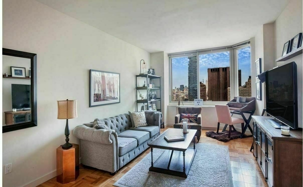 10 Barclay Street - Photo 0