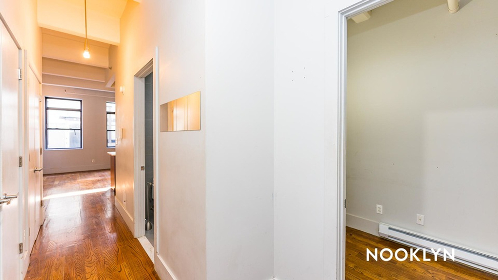 566 Dekalb Ave - Photo 10