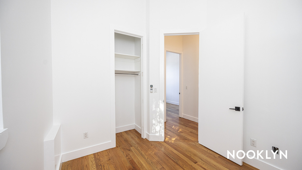 483 Evergreen Ave - Photo 13