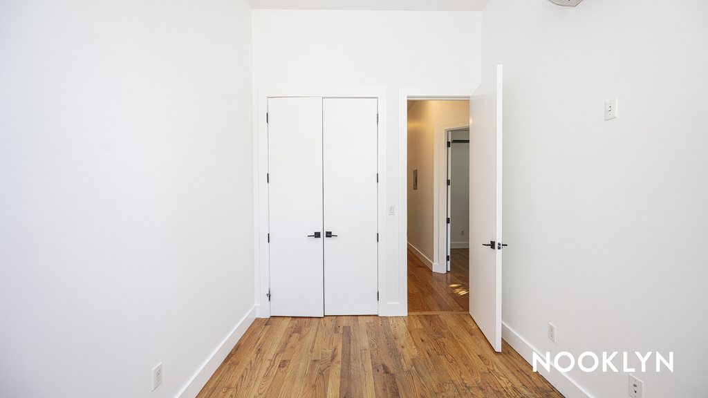 483 Evergreen Ave - Photo 19