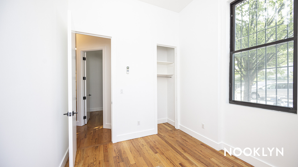 483 Evergreen Ave - Photo 16