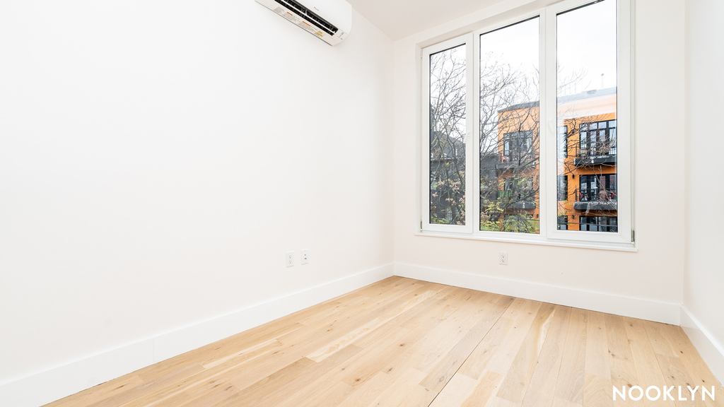 96 Moore St - Photo 18