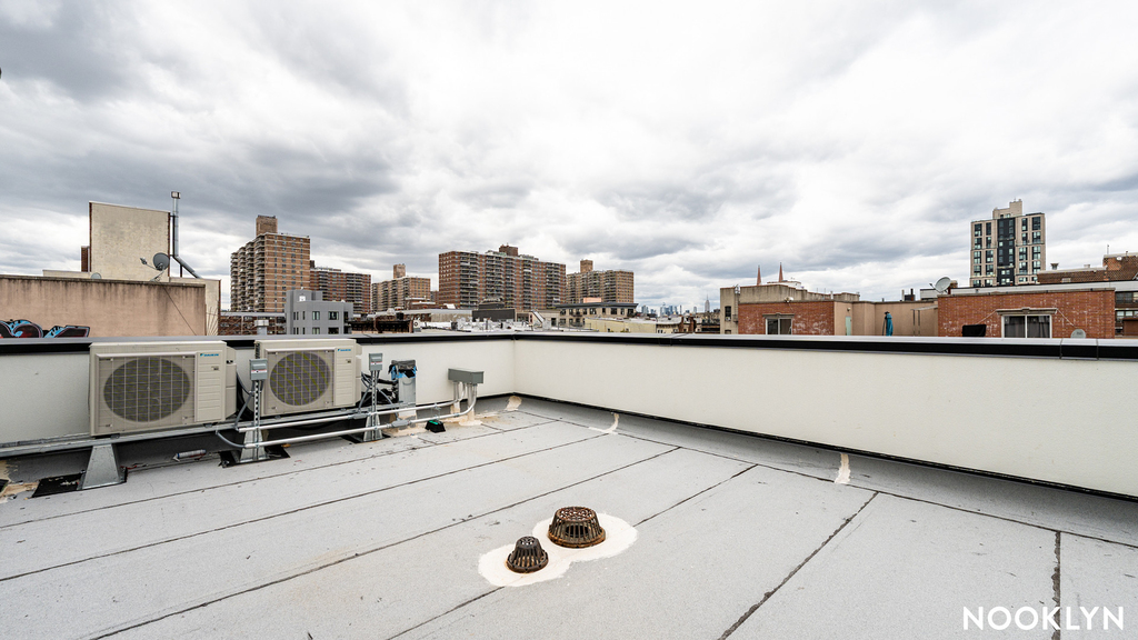 96 Moore St - Photo 3