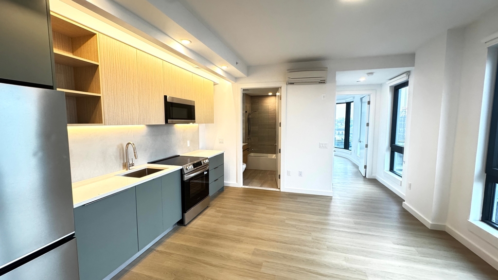 2336 Bedford Avenue - Photo 3