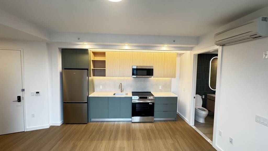 2336 Bedford Avenue - Photo 5